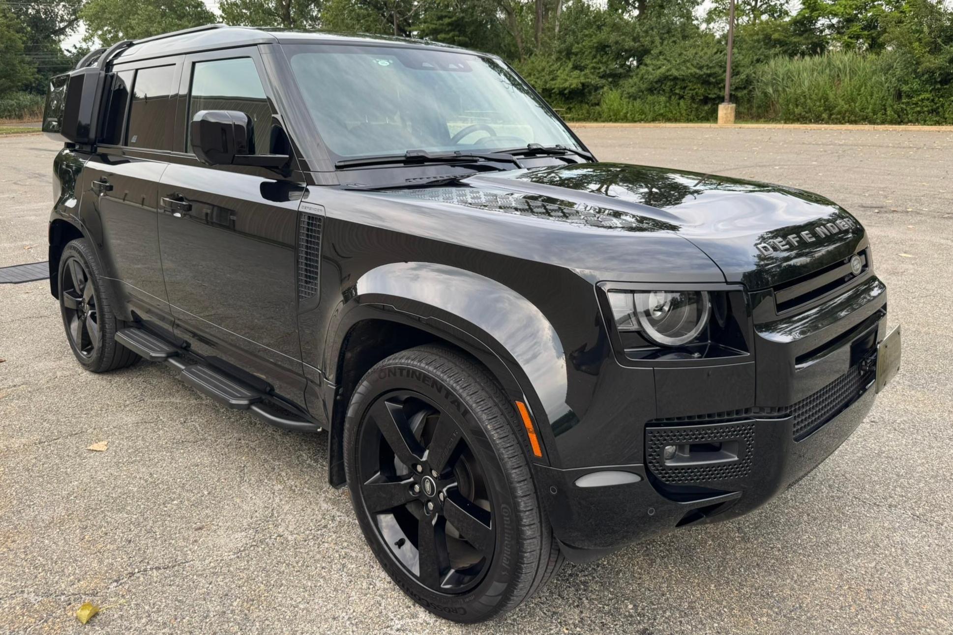 2023 Land Rover Defender 110 X-Dynamic SE